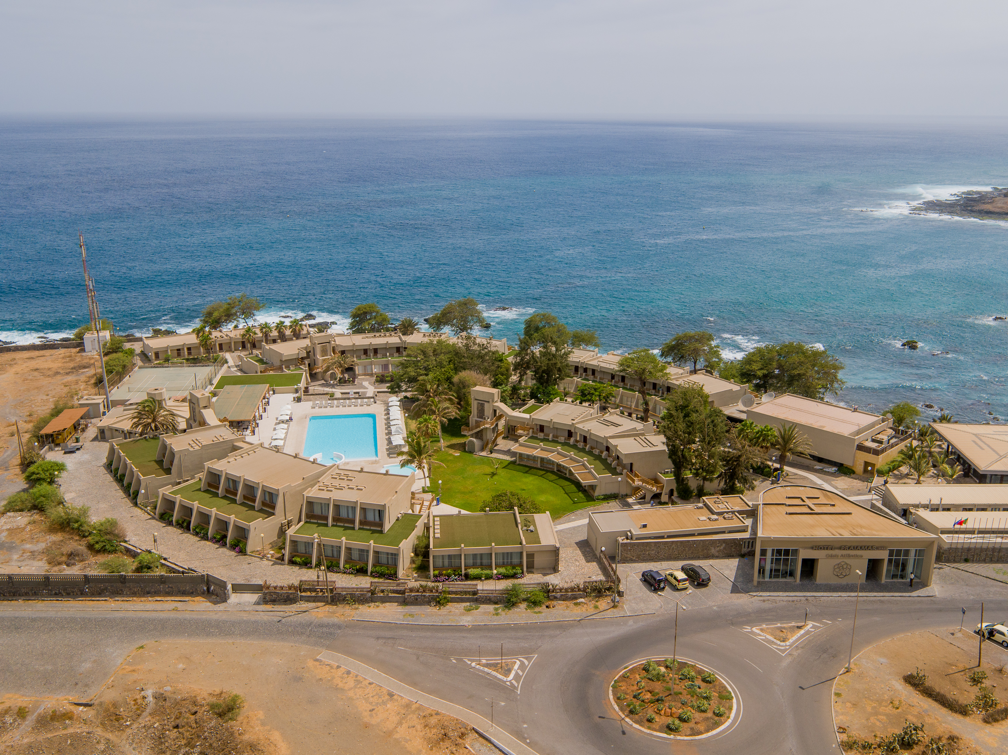 Hotel Oasis Atlantico Praiamar Hotels in Praia – GayOut Guide