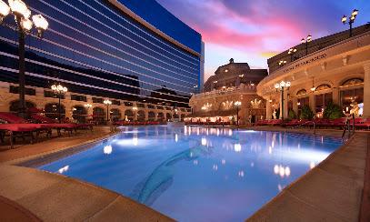 Peppermill Resort Spa Casino Hotels in Reno – GayOut Guide