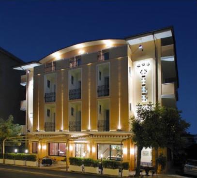 Hotel Till Hotels in Rimini – GayOut Guide