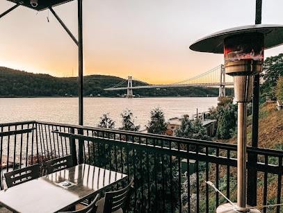 Shadows on the Hudson Restaurants in Poughkeepsie – GayOut Guide