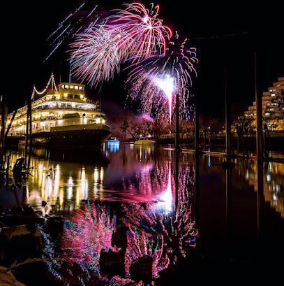 Delta King Hotel Hotels in Sacramento – GayOut Guide