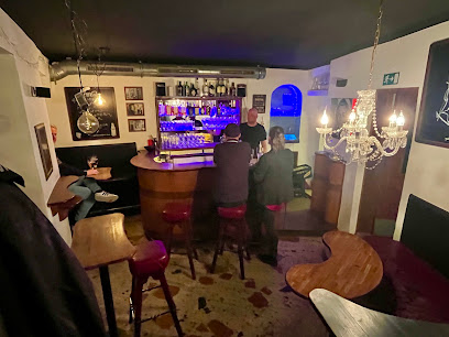 Fungo's Bar Bars & Clubs in Salzburg – GayOut Guide