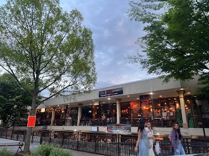 Yemek ve şarap in Yonkers