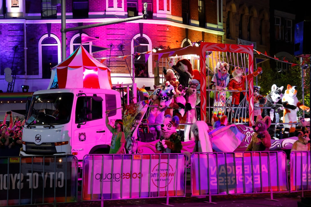 So Bars & Clubs – GayOut Guide