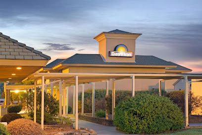 Days Inn by Wyndham Charlotte/Woodlawn Near Carowinds Hotels in Charlotte – GayOut Guide