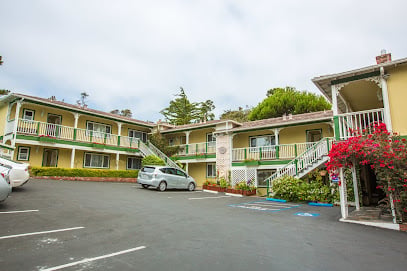 Carmel Inn & Suites