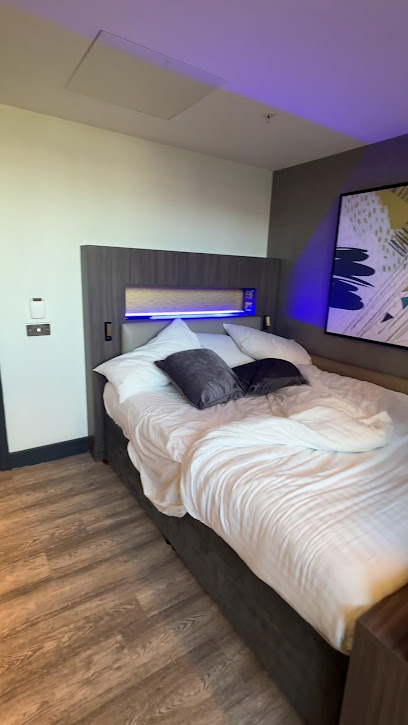 Roomzzz Manchester Victoria