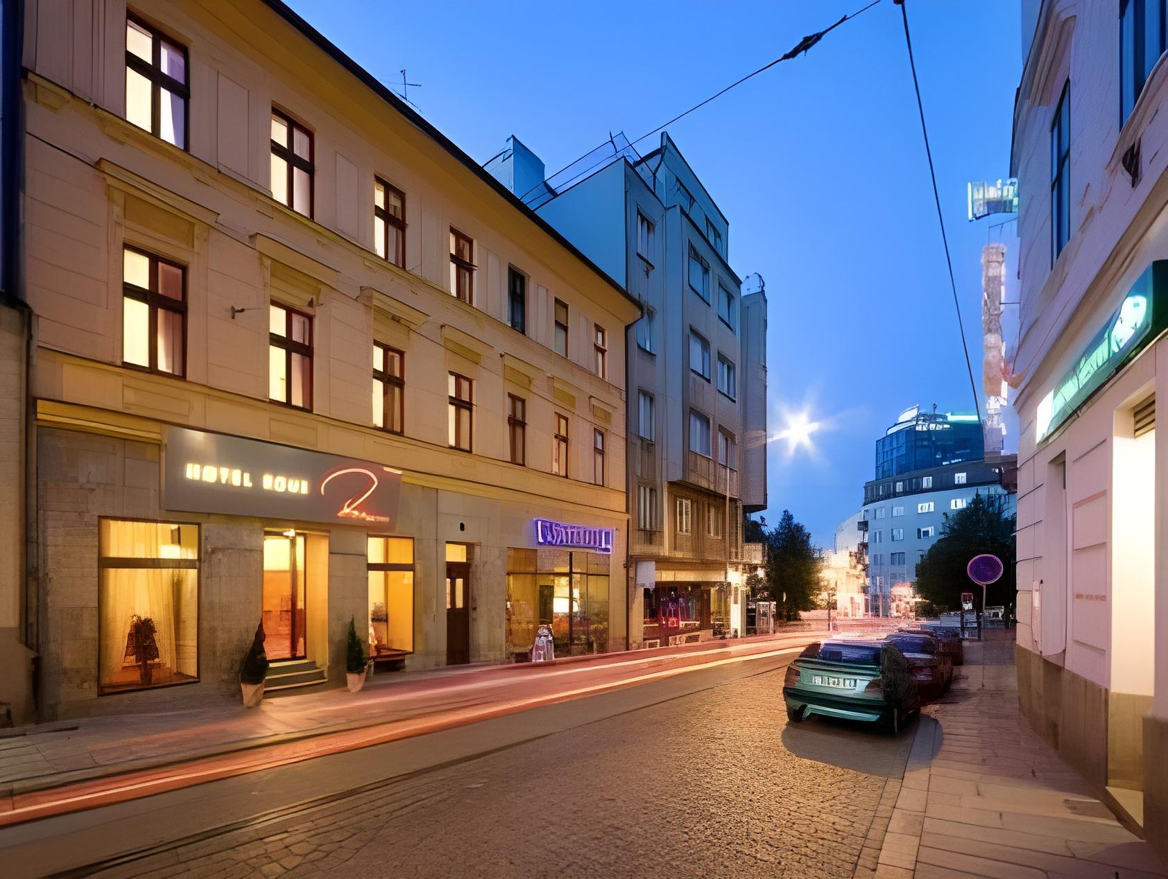 Hotel Rous