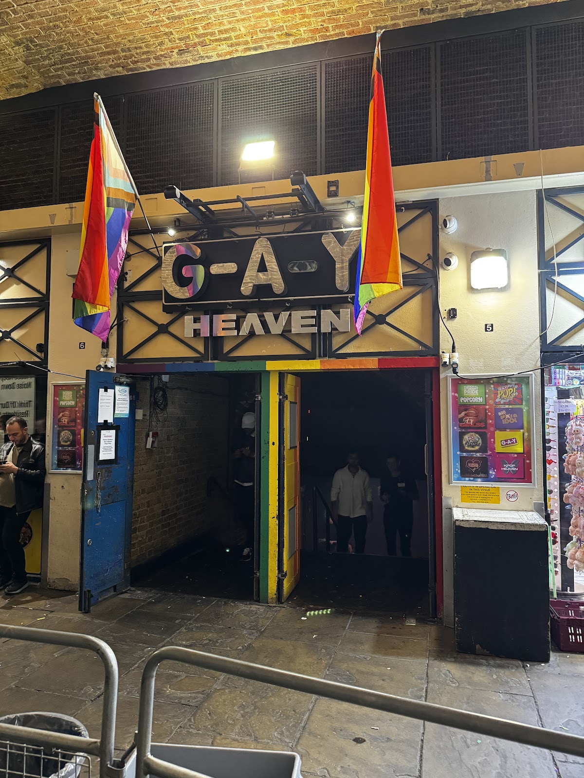 Heaven Bars & Clubs in Hounslow – GayOut Guide