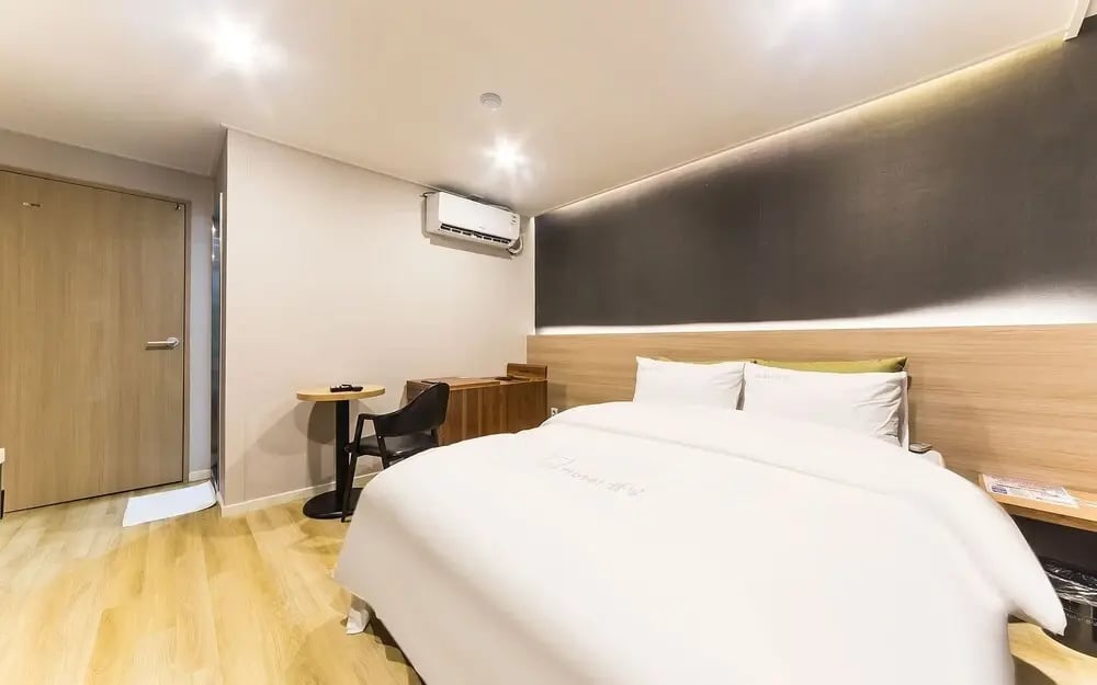 신흥 봄날호텔