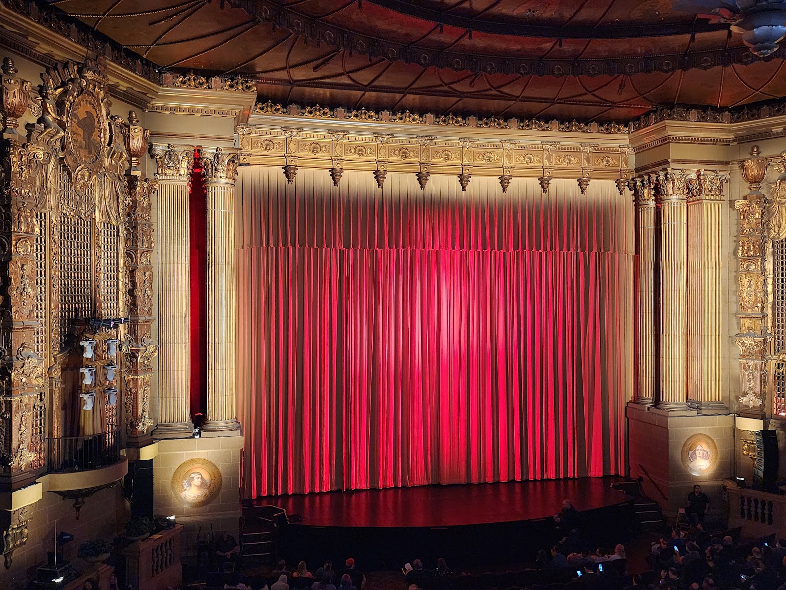 The Castro Theatre Bars & Clubs in San Francisco – GayOut Guide