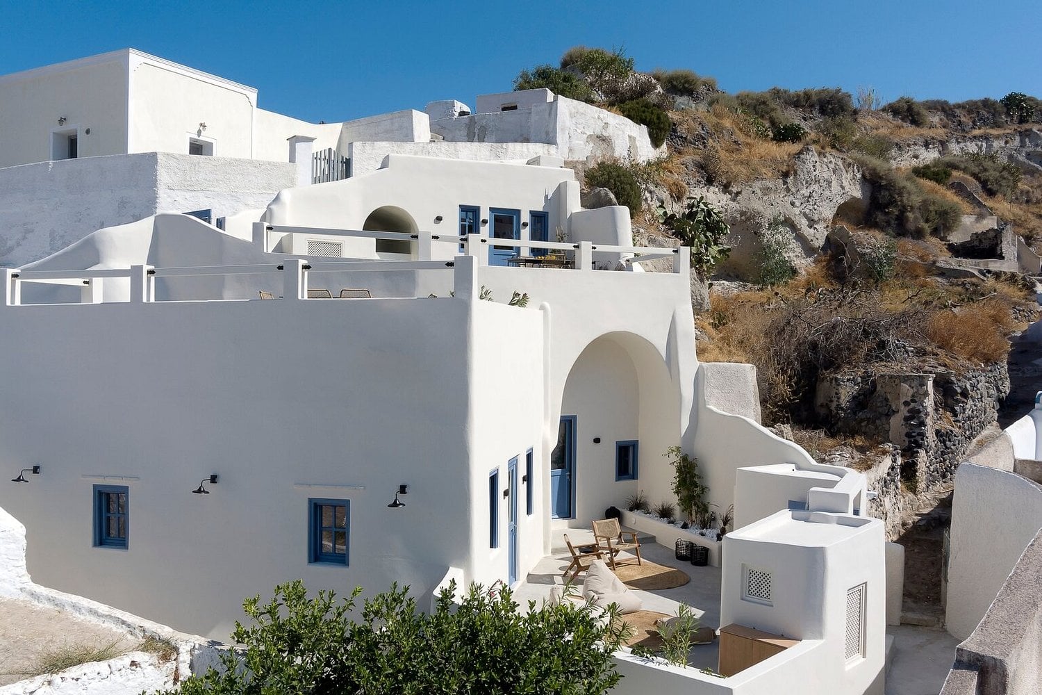Acave Santorini Suites