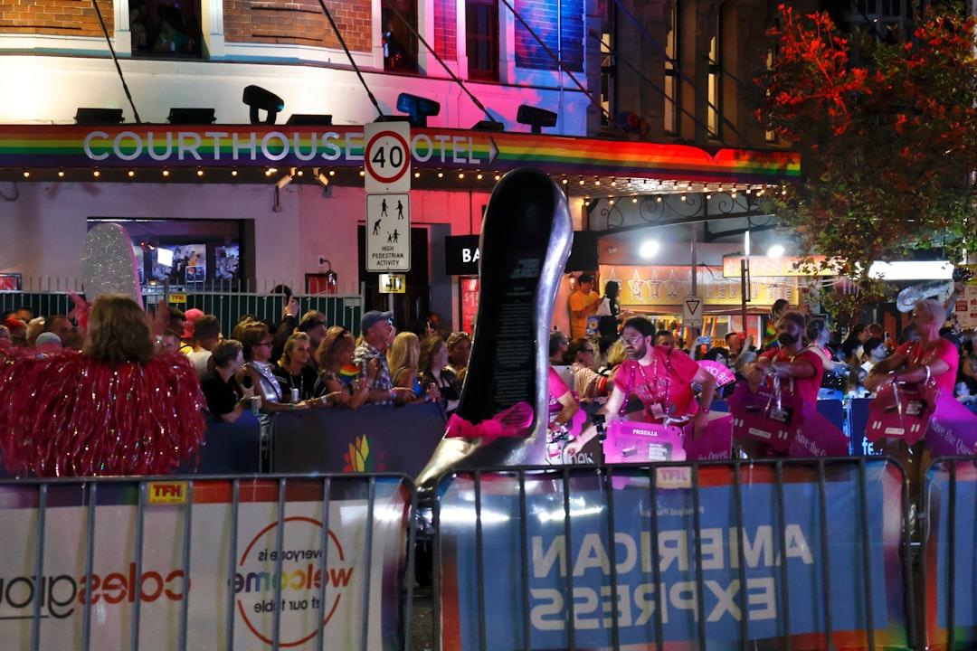 Sneaky Dee's Venue – GayOut Guide
