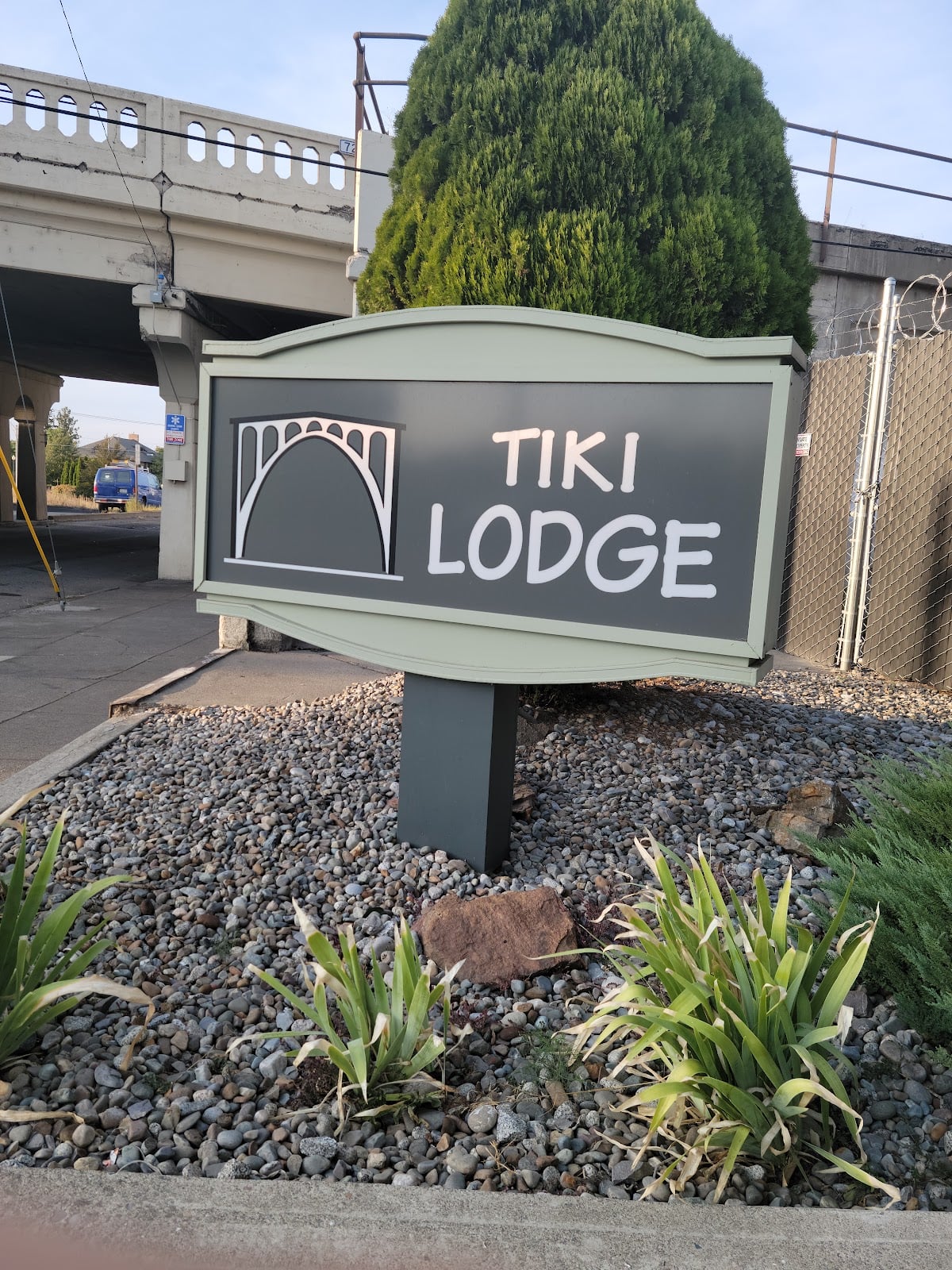 Tiki Lodge
