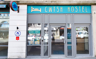 Cwtsh Hostel Hotels in Swansea – GayOut Guide