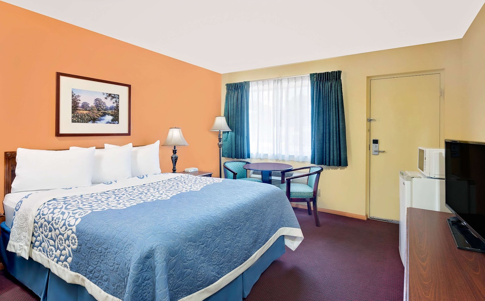 Days Inn by Wyndham Waynesboro Hotels in Thurmont – GayOut Guide