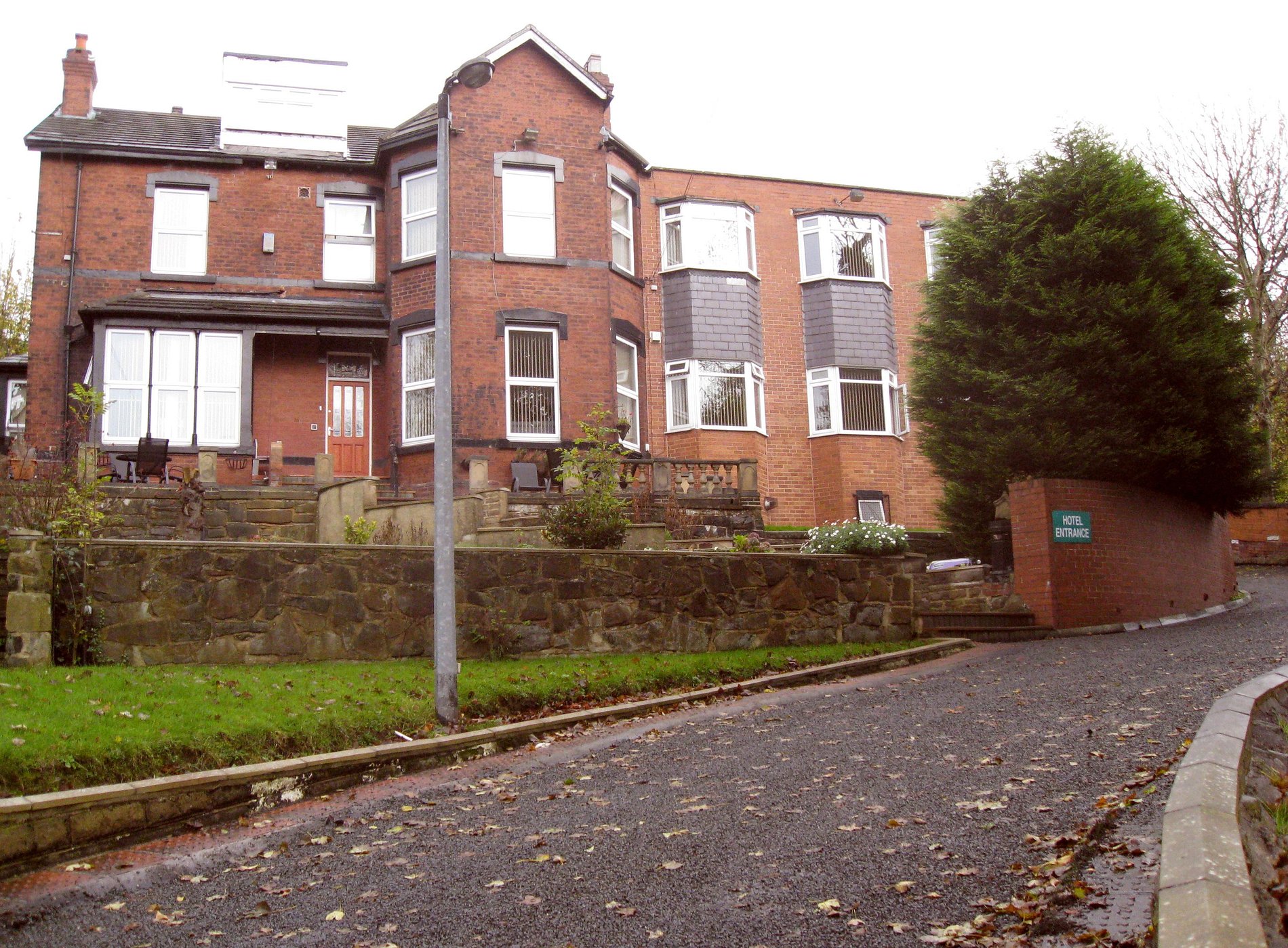 High Bank Hotel Hotels in Leeds – GayOut Guide