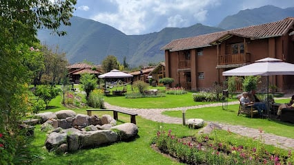 Lizzy Wasi Urubamba