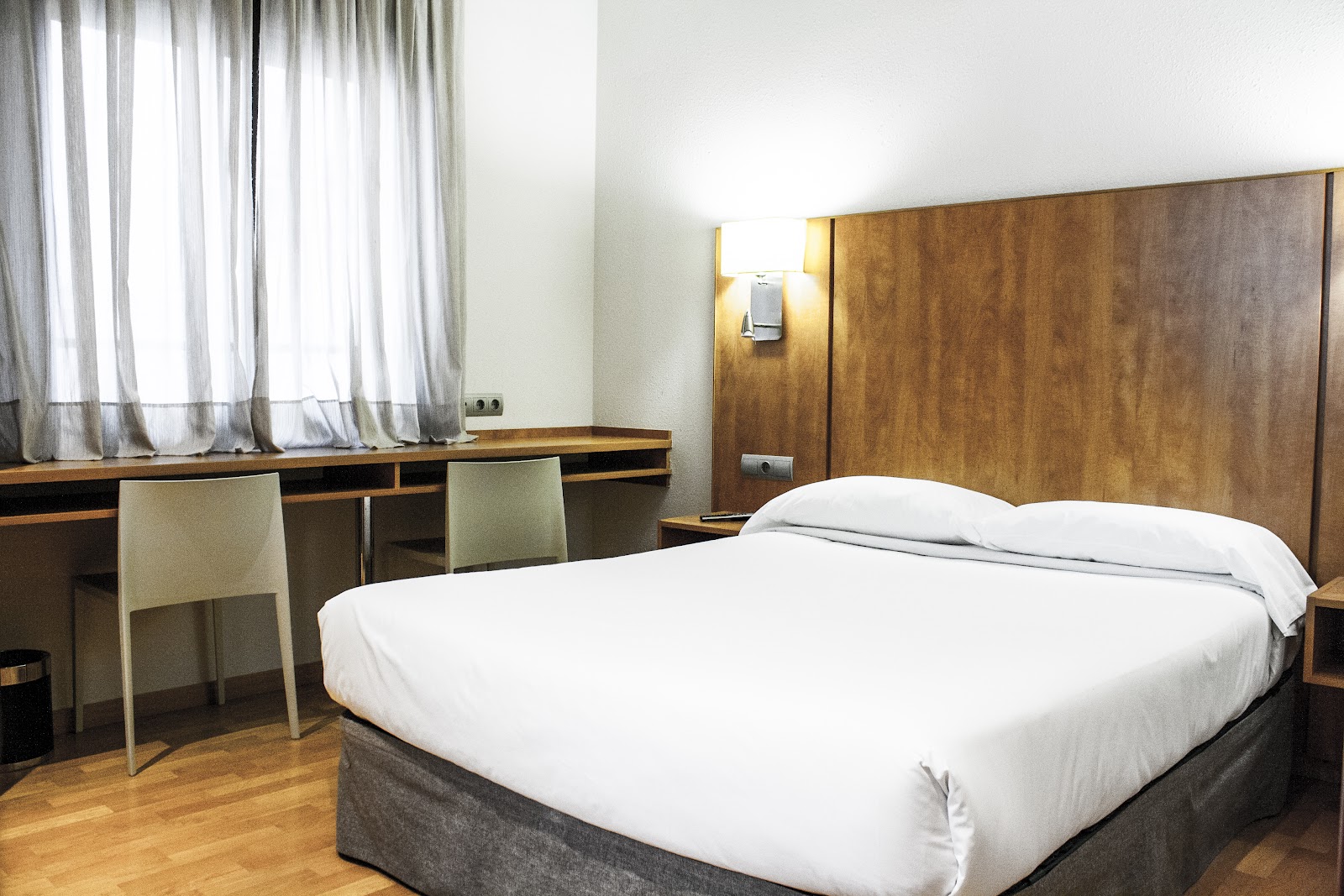 Hotel Avenida Hotels in Zaragoza – GayOut Guide