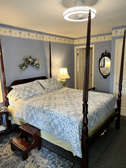 Weatherpine Inn