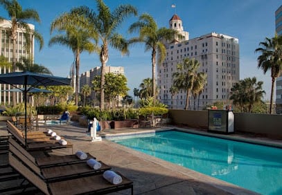Renaissance Long Beach Hotel Hotels in Long Beach – GayOut Guide