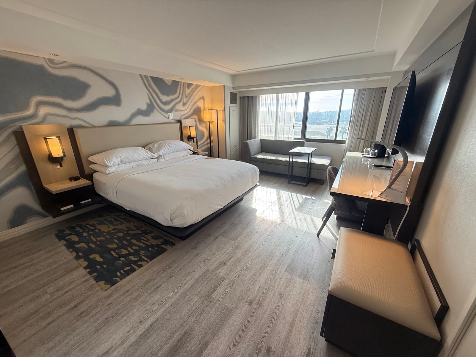 Renaissance Long Beach Hotel Hotels in Long Beach – GayOut Guide