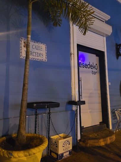 Esedeku Bar & Terraza