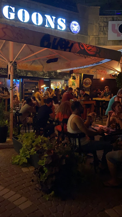 גונס חדרה / GOONS pizza & beer