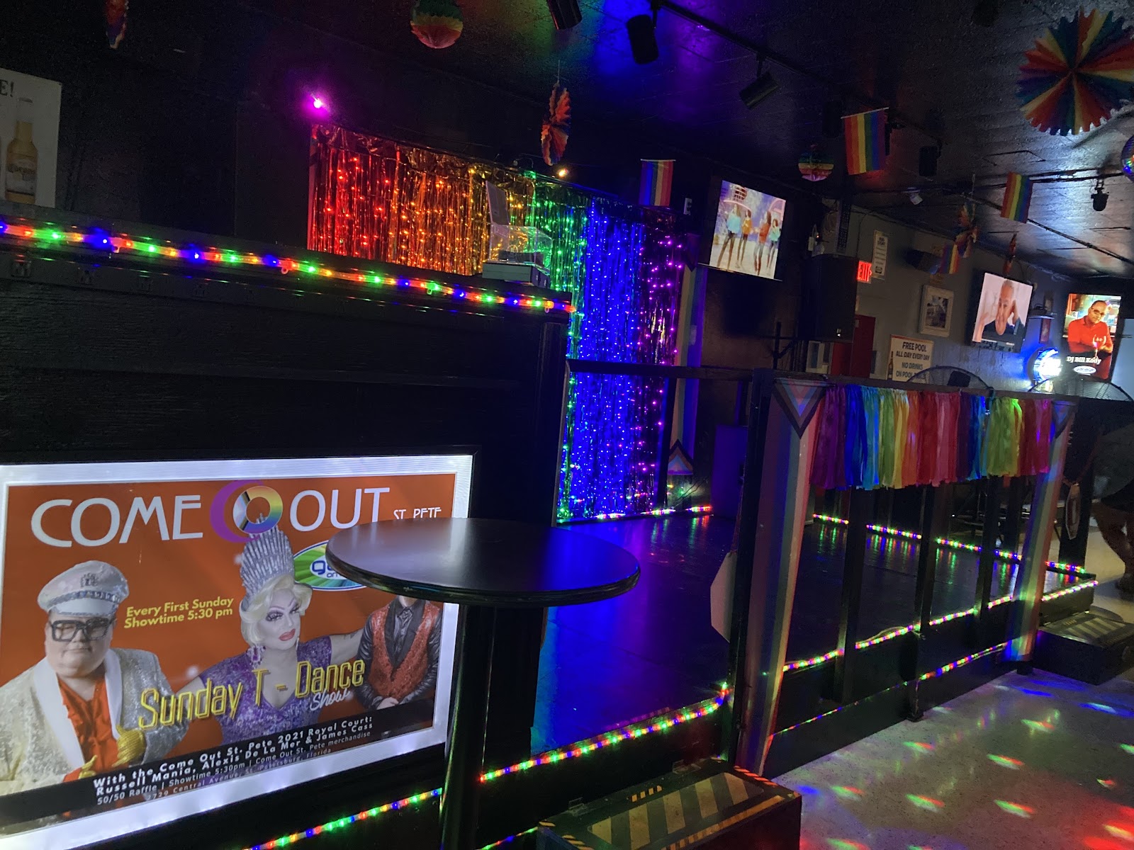 The Garage On Central Bars & Clubs in St. Petersburg – GayOut Guide
