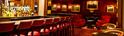 Walter Hall   Bars & Clubs – GayOut Guide