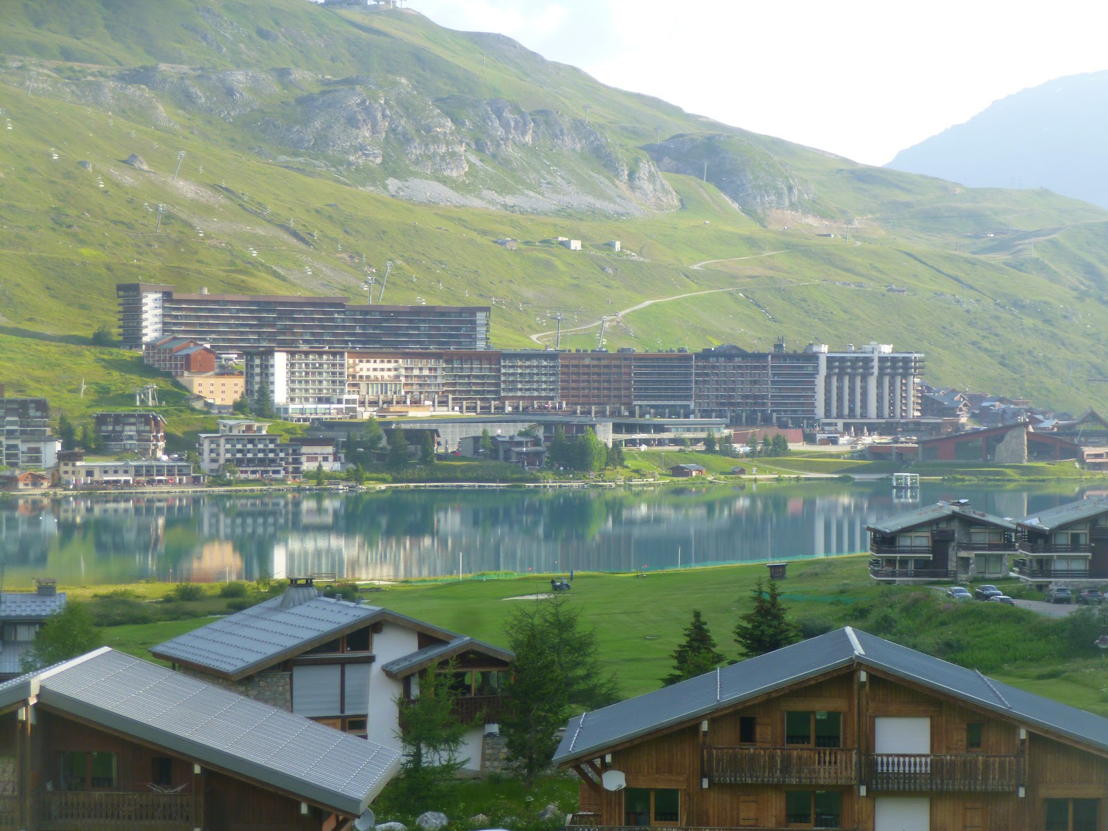 Hôtel La Vanoise Hotels in Tignes – GayOut Guide