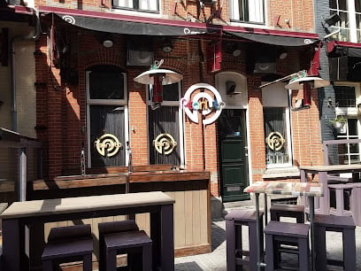 CAFÉ PEANUTS - Tilburg -