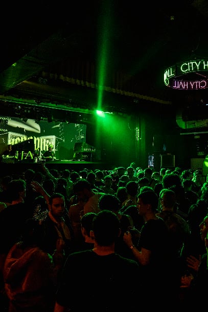 Club City Hall Bars & Clubs in Barcelona – GayOut Guide