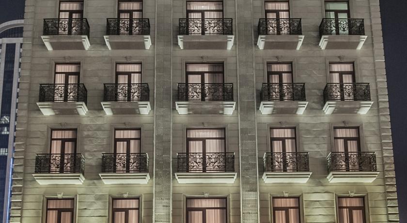 Boulevardside Hotel