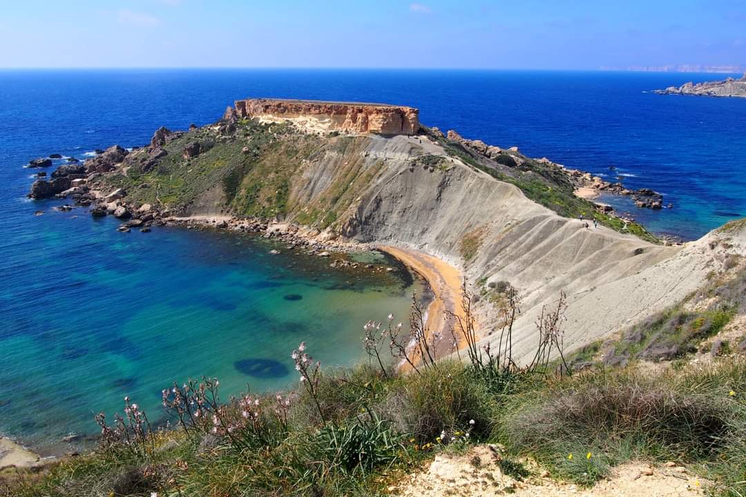Gnejna Bay