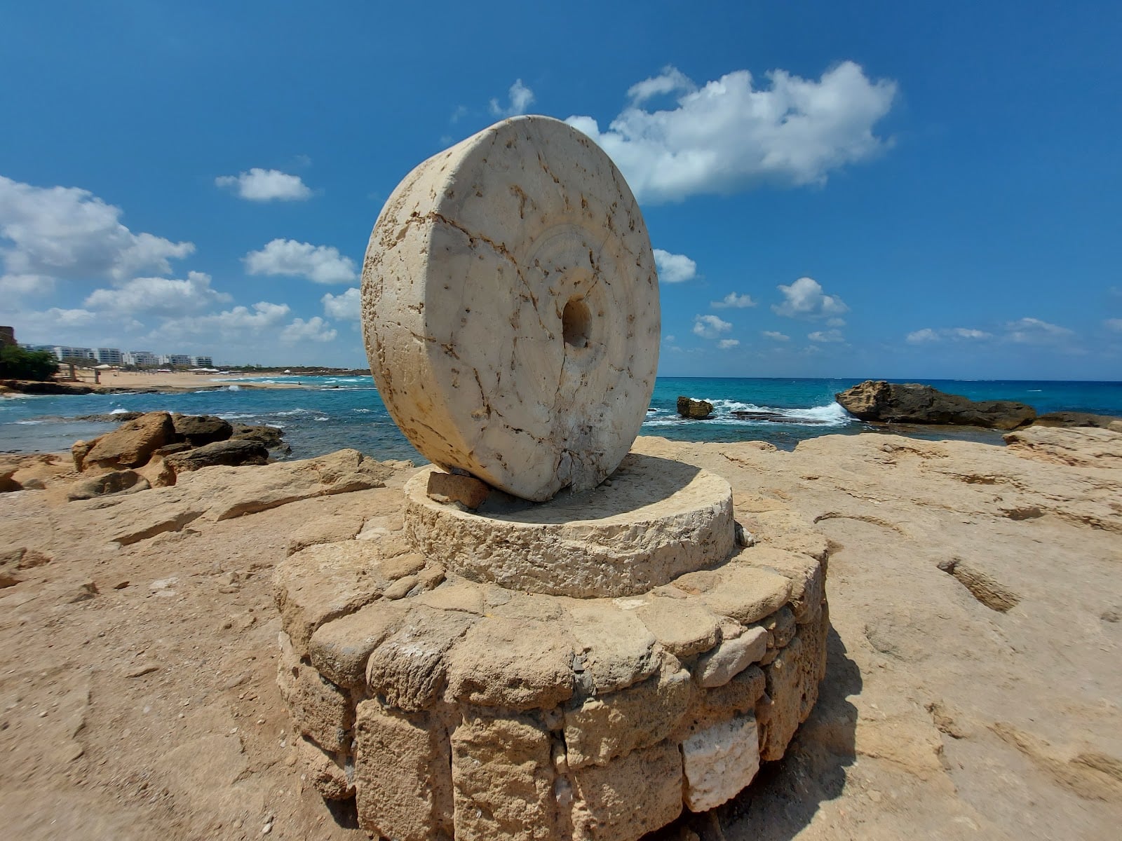 شاطئ Achziv