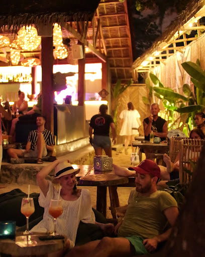 Sip Sunset Lounge & Bar
