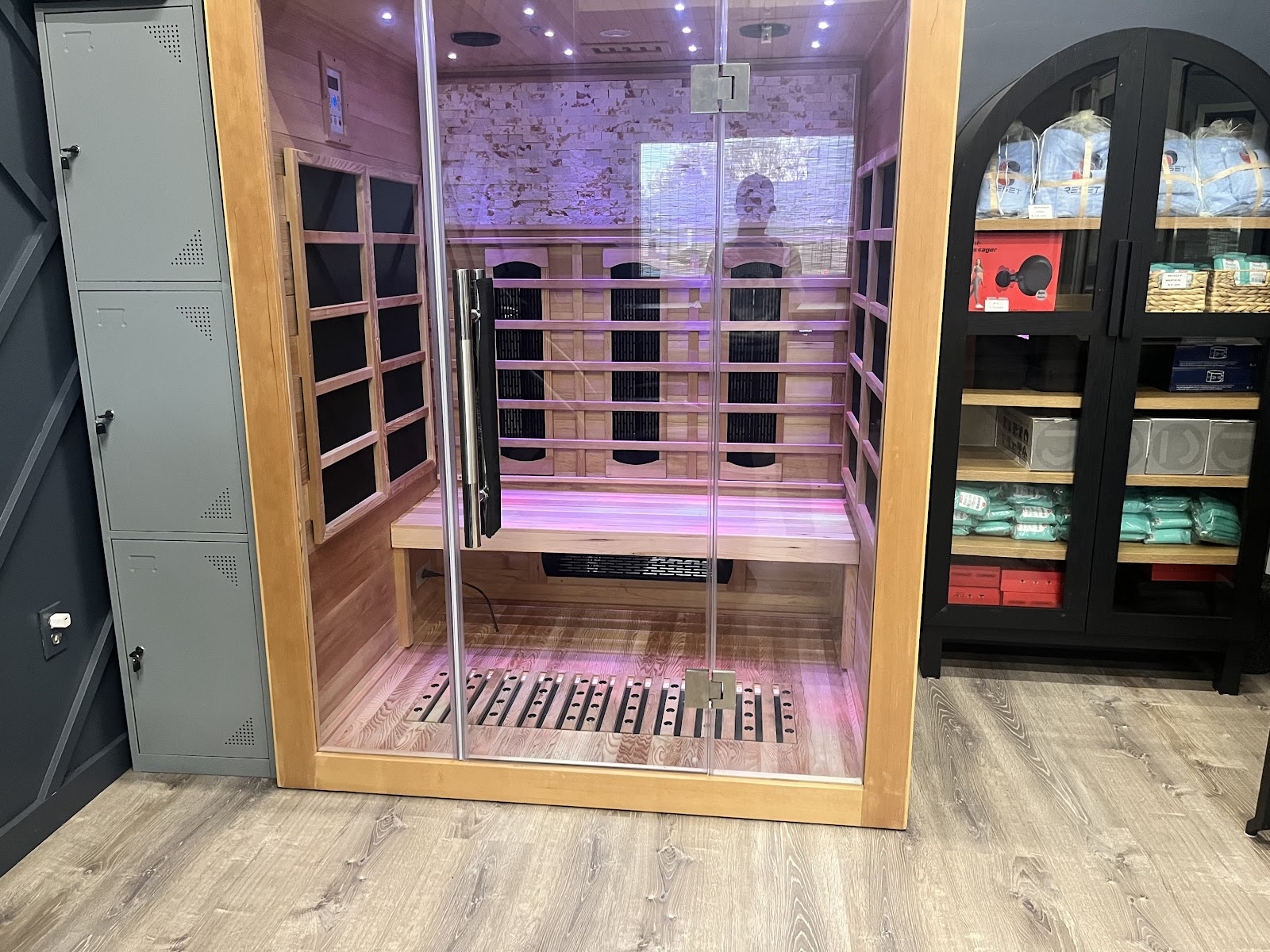 RESET Spas & Wellness in Asbury Park – GayOut Guide