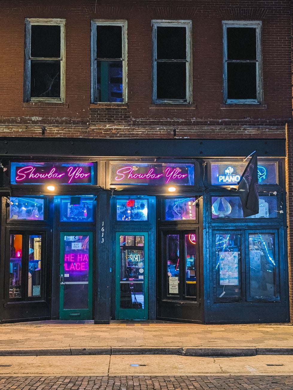 Big Daddy's Bar