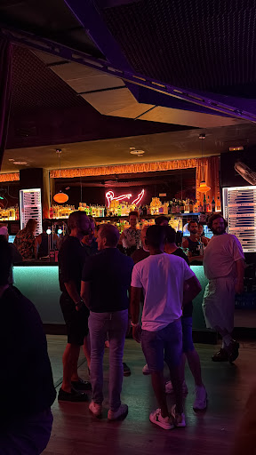 Candy Darling Bars & Clubs in Barcelona – GayOut Guide