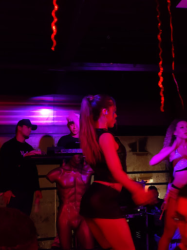 Aloka Club Bars & Clubs in São Paulo – GayOut Guide