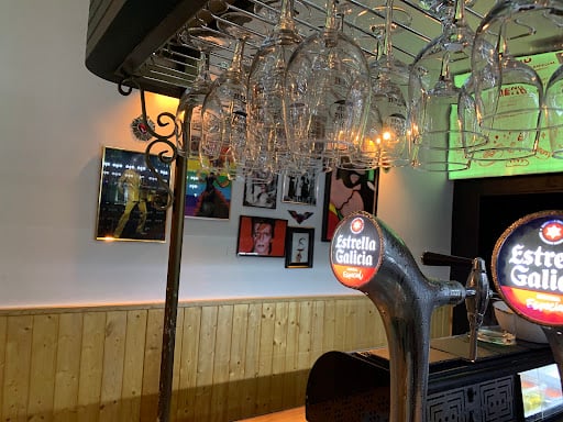 Bar Mala Mujer Bars & Clubs in Madrid – GayOut Guide