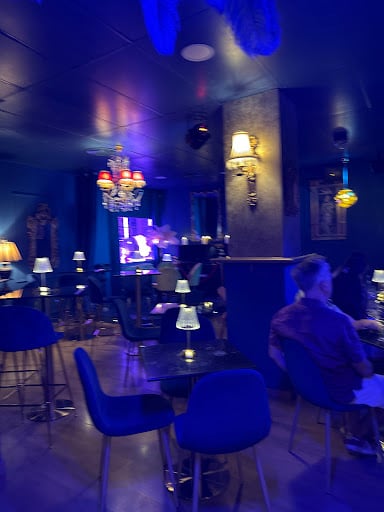 La Carmen PUB