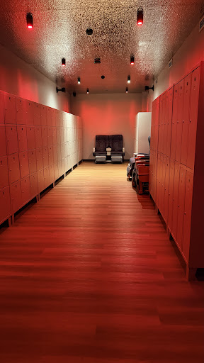 Wings Sitges Saunas in Sitges – GayOut Guide