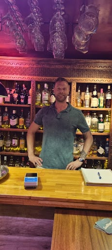 Bar El Papagayo Bars & Clubs in Benidorm – GayOut Guide