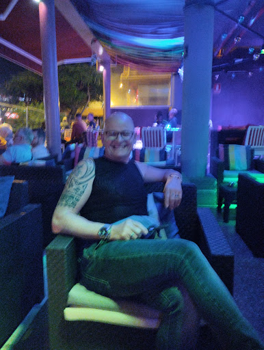 Bar Voulez Vous Bars & Clubs in Maspalomas – GayOut Guide