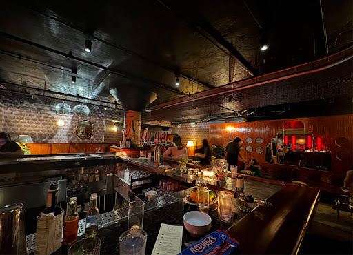 Dorothy Bars & Clubs in Chicago – GayOut Guide