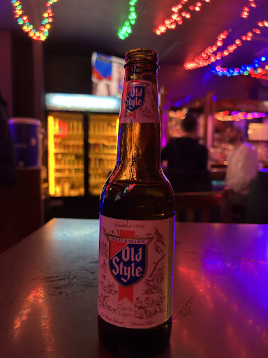 Max's Place Bars & Clubs in Chicago – GayOut Guide