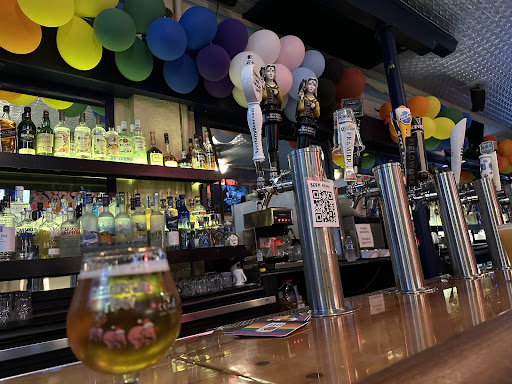 Pilsner Inn Bars & Clubs in San Francisco – GayOut Guide
