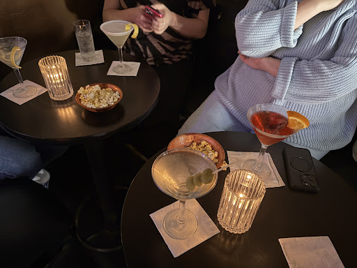 Martuni's Bars & Clubs in San Francisco – GayOut Guide